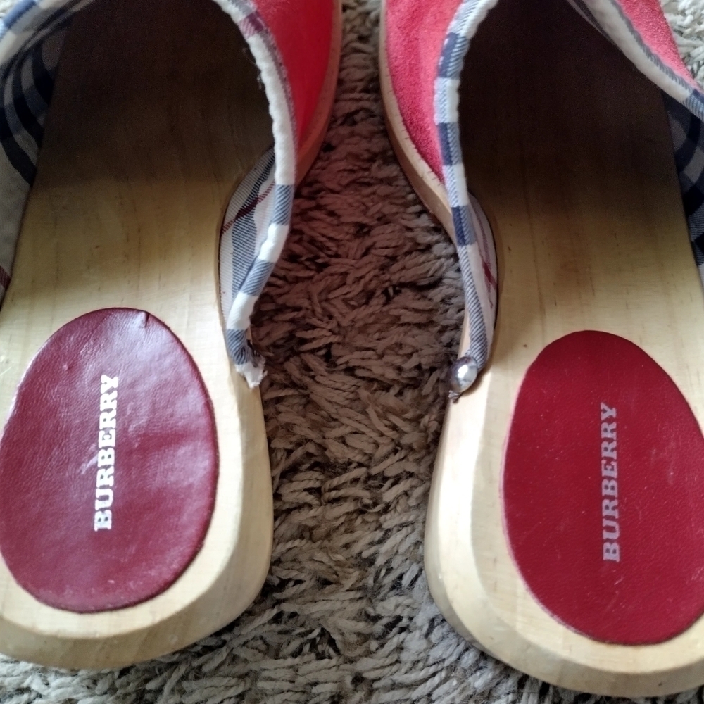 Burberry Authentic Red Suede Leather Wooden Clogs Mules Slip On sz 38/7,5 - Picture 8 of 9